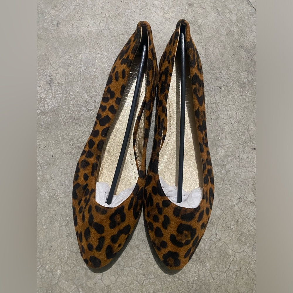 WOMEN Leopard Animal Print Moccasins Size 10 Brown SANDAL UP NWOB SUEDE LEATHER